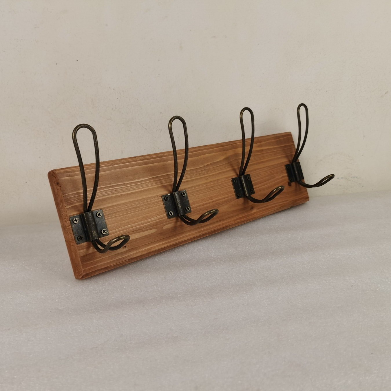 Wall Mounted Coat Rack, Entryway Hanging , Metal Wood Rack with 4 Black Literary Rustic Hooks Rail for Scarf, Bag, Towel, Key, Cap, Cup, Hat