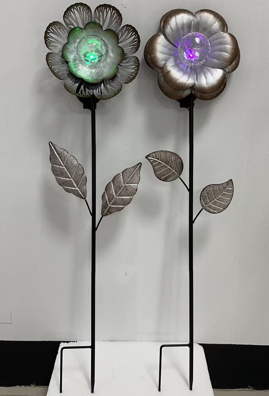 Rustic Metal Flower  Lights Garden Stake Outdoor